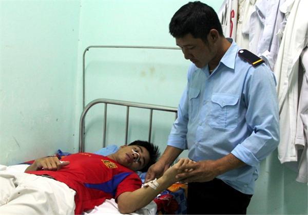 Bệnh viện náo loạn vì cả chục người đuổi đánh y bác sĩ